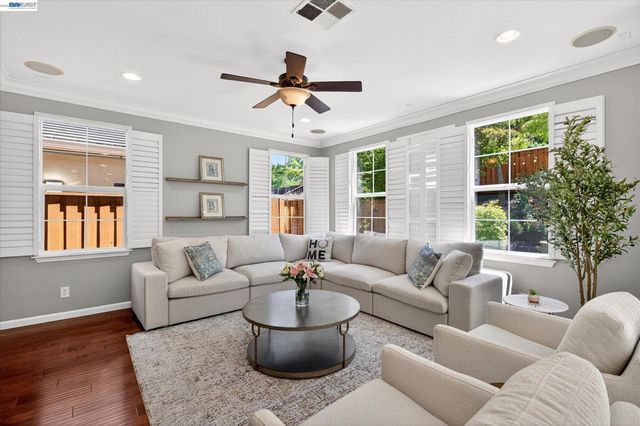 1556 Banbury Dr, San Ramon, CA 94582