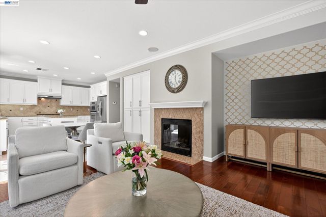 1556 Banbury Dr, San Ramon, CA 94582