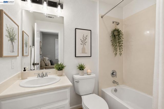 1556 Banbury Dr, San Ramon, CA 94582