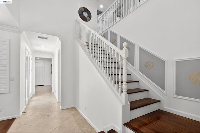 1556 Banbury Dr, San Ramon, CA 94582