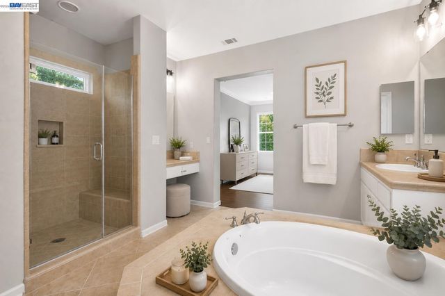 1556 Banbury Dr, San Ramon, CA 94582