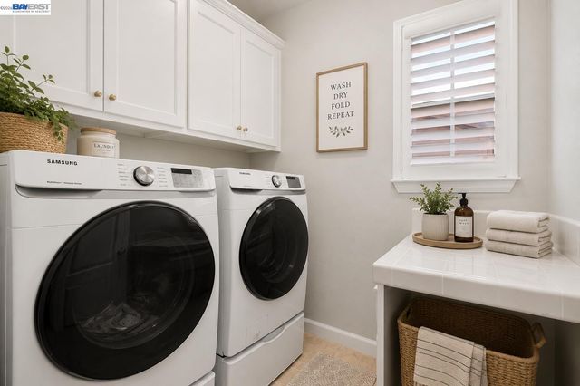 1556 Banbury Dr, San Ramon, CA 94582