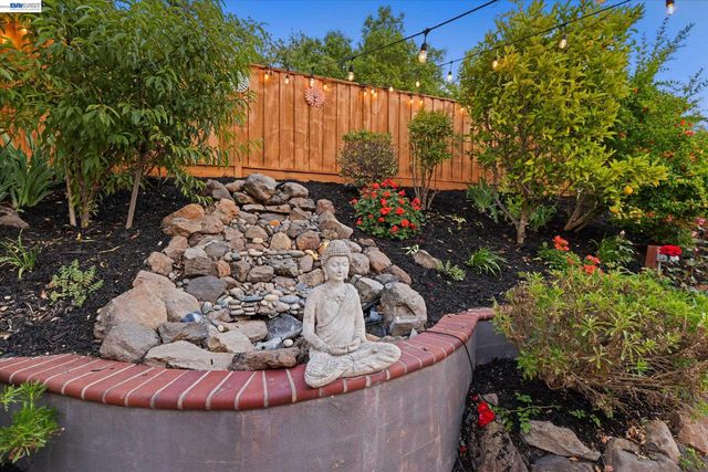 1556 Banbury Dr, San Ramon, CA 94582