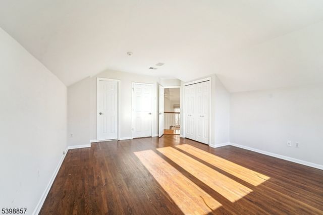 2 Casper Ct, Florham Park Boro, NJ 07932