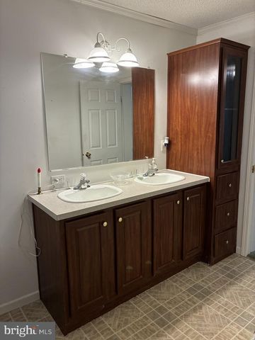 21372 TWIN OAKS LN, Ruther Glen, VA 22546