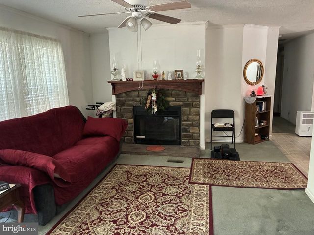 21372 TWIN OAKS LN, Ruther Glen, VA 22546