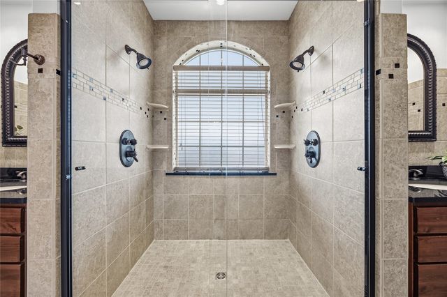 814 Camp Cardinal Road, Iowa City, IA 52246