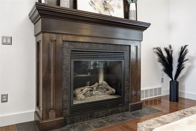 814 Camp Cardinal Road, Iowa City, IA 52246