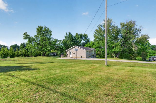7103 Hall Ln, Fairview, TN 37062