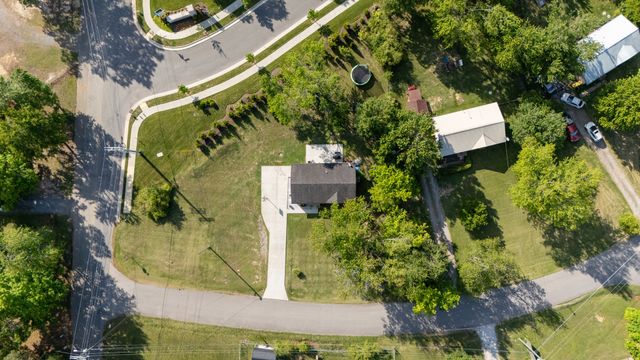 7103 Hall Ln, Fairview, TN 37062