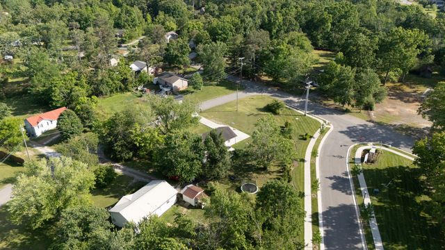 7103 Hall Ln, Fairview, TN 37062