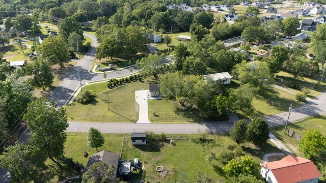 7103 Hall Ln, Fairview, TN 37062