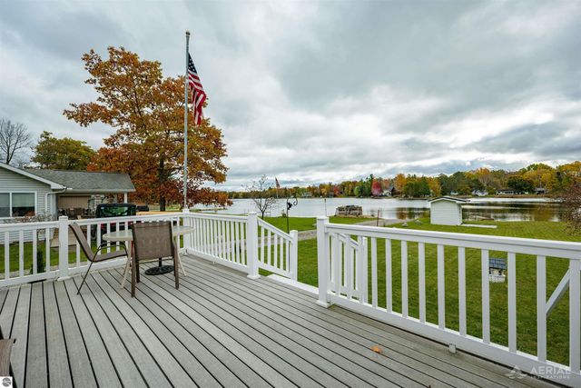 8483 Lakeview, Hale, MI 48739