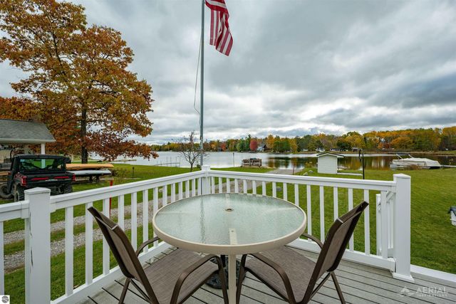 8483 Lakeview, Hale, MI 48739