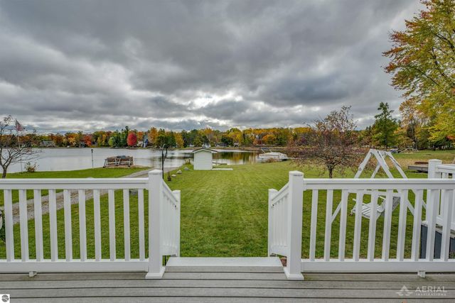 8483 Lakeview, Hale, MI 48739