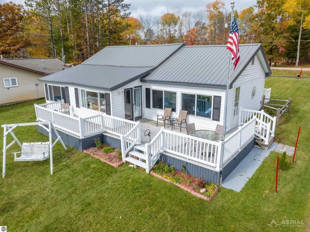 8483 Lakeview, Hale, MI 48739