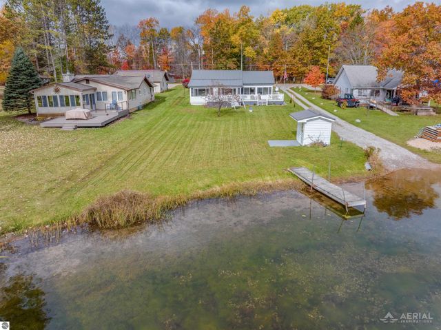 8483 Lakeview, Hale, MI 48739