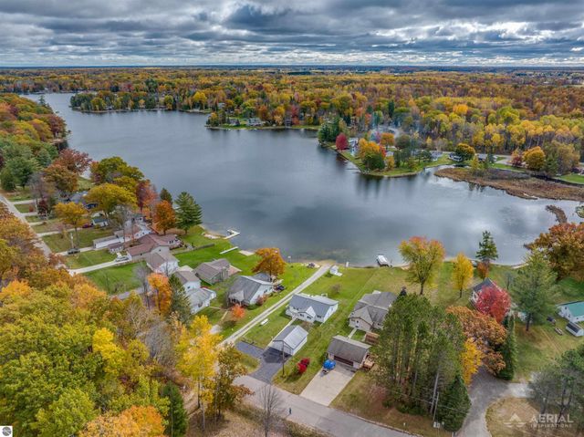 8483 Lakeview, Hale, MI 48739