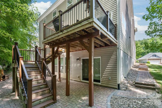 973 Autumn Glen Court, Clover, SC 29710