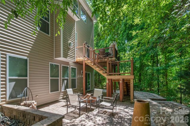 973 Autumn Glen Court, Clover, SC 29710