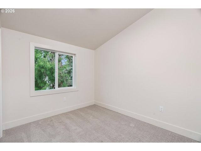 5601 Se Bybee Blvd B, Portland, OR 97202