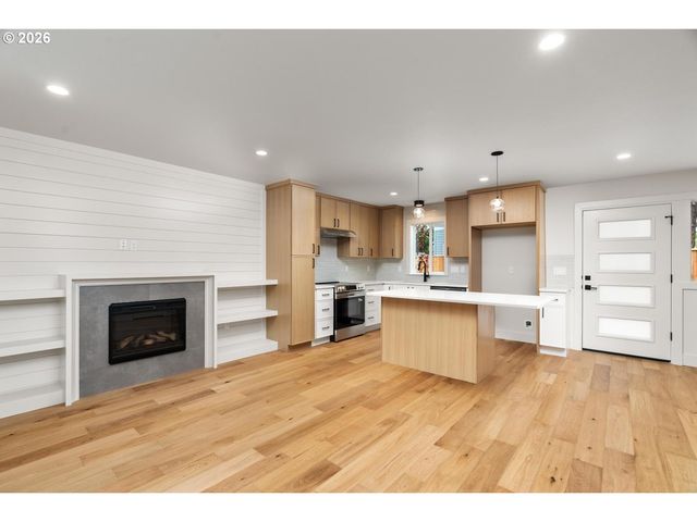 5601 Se Bybee Blvd B, Portland, OR 97202