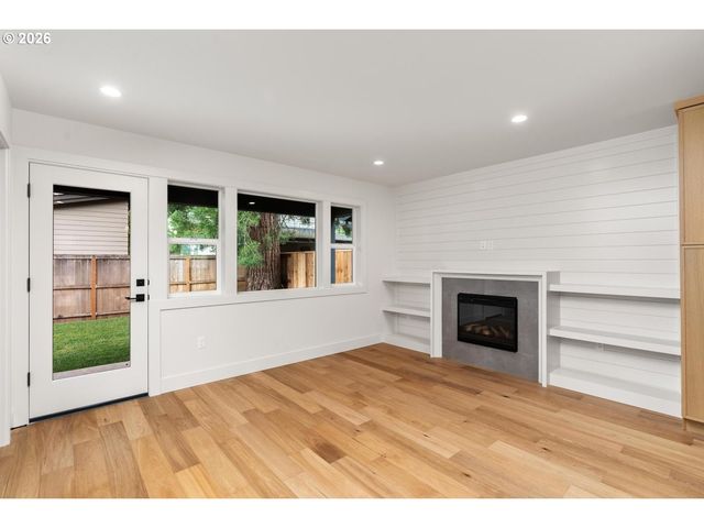 5601 Se Bybee Blvd B, Portland, OR 97202