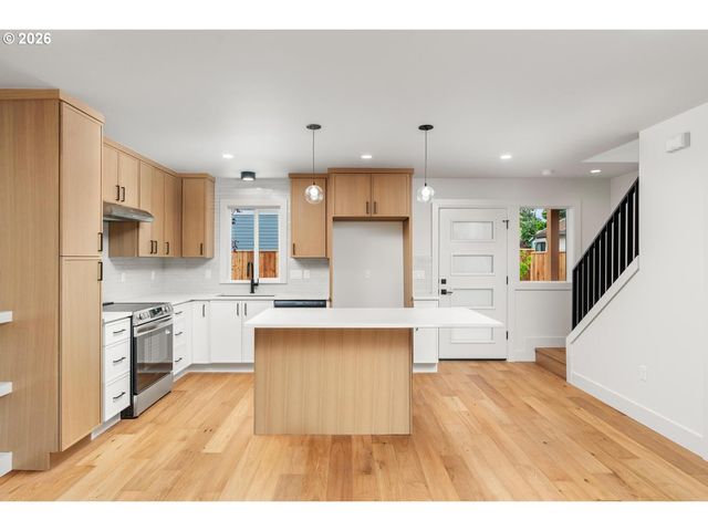 5601 Se Bybee Blvd B, Portland, OR 97202