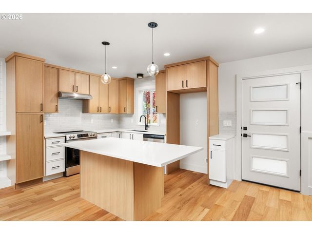 5601 Se Bybee Blvd B, Portland, OR 97202