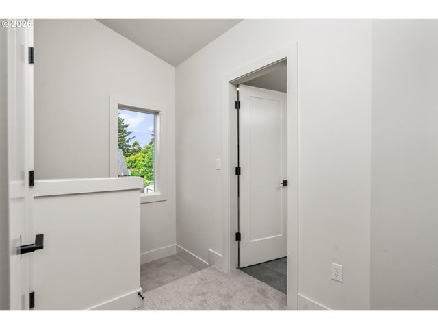 5601 Se Bybee Blvd B, Portland, OR 97202
