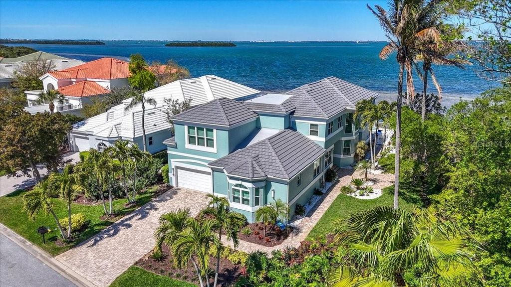 Image 2 of property listing at 3636 FAIR OAKS PLACE, Longboat Key, FL 34228