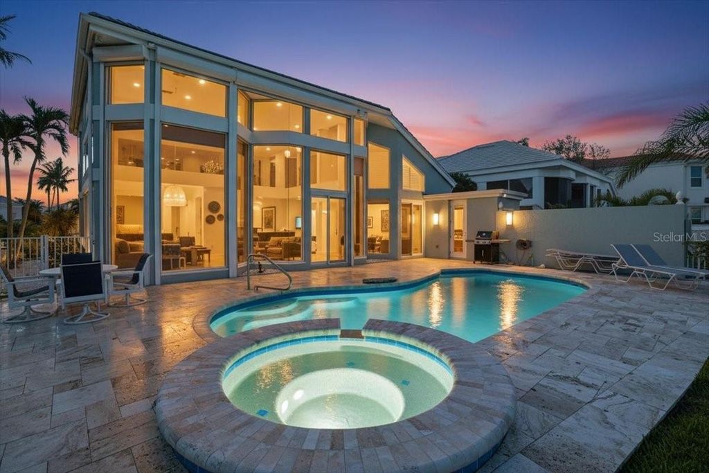 Image 3 of property listing at 3636 FAIR OAKS PLACE, Longboat Key, FL 34228