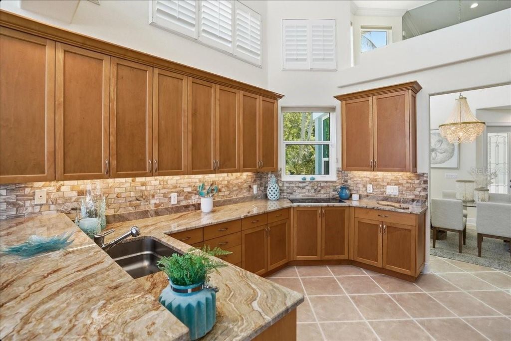 Image 25 of property listing at 3636 FAIR OAKS PLACE, Longboat Key, FL 34228