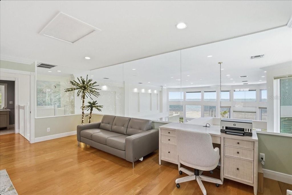 Image 48 of property listing at 3636 FAIR OAKS PLACE, Longboat Key, FL 34228