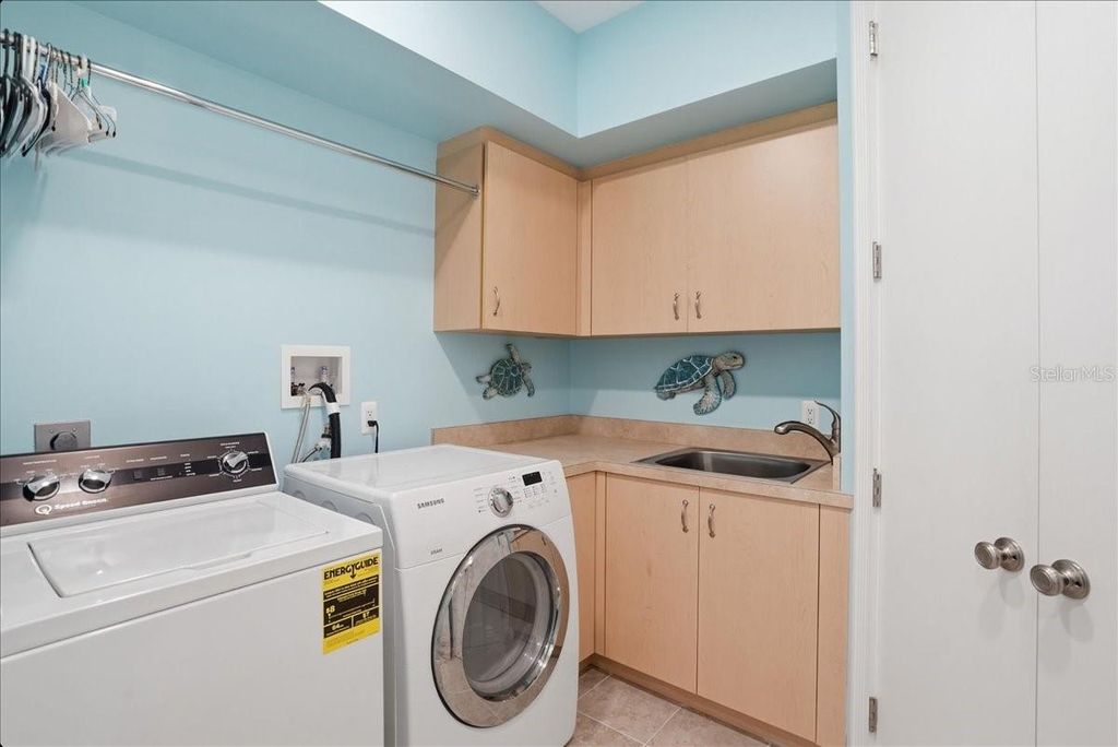 Image 52 of property listing at 3636 FAIR OAKS PLACE, Longboat Key, FL 34228