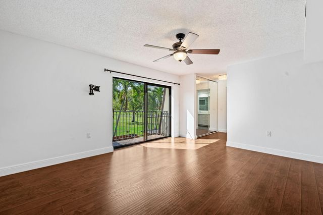 9131 SW 20th Place A, Davie, FL 33324