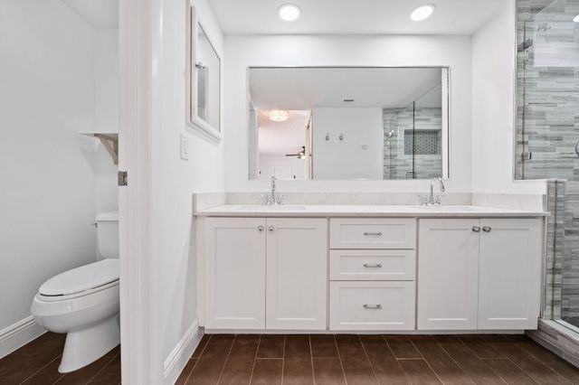 9131 SW 20th Place A, Davie, FL 33324