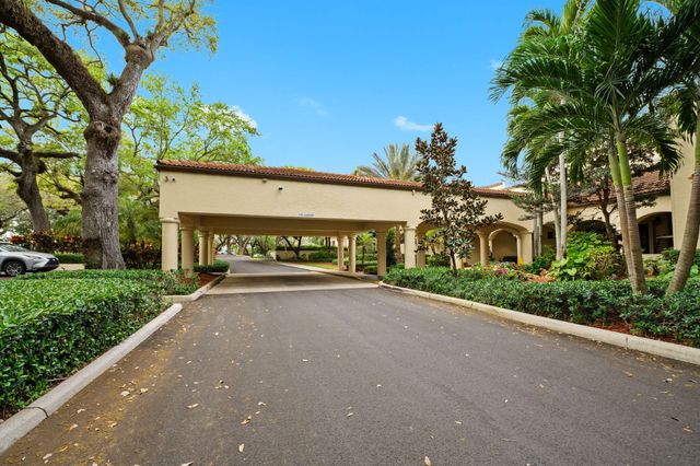 9131 SW 20th Place A, Davie, FL 33324