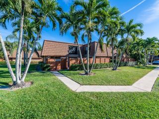 9131 SW 20th Place A, Davie, FL 33324