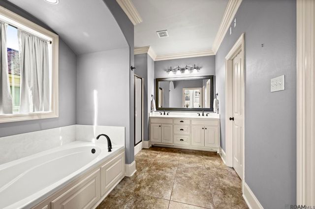 17048 Bentons Ferry Ave, Greenwell Springs, LA 70739