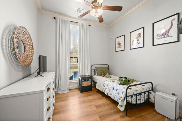 17048 Bentons Ferry Ave, Greenwell Springs, LA 70739