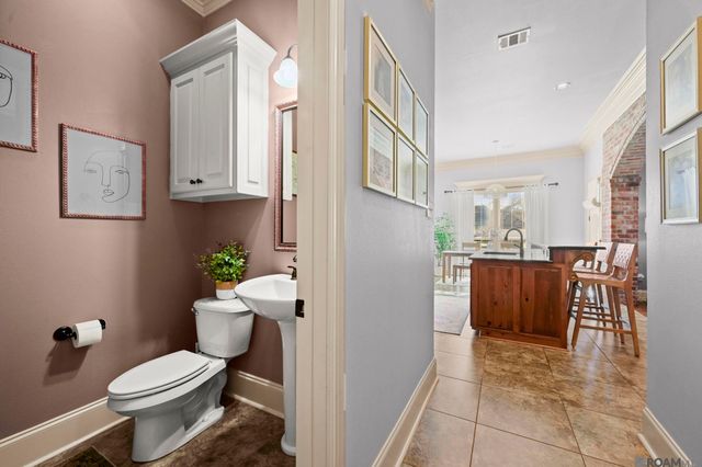 17048 Bentons Ferry Ave, Greenwell Springs, LA 70739