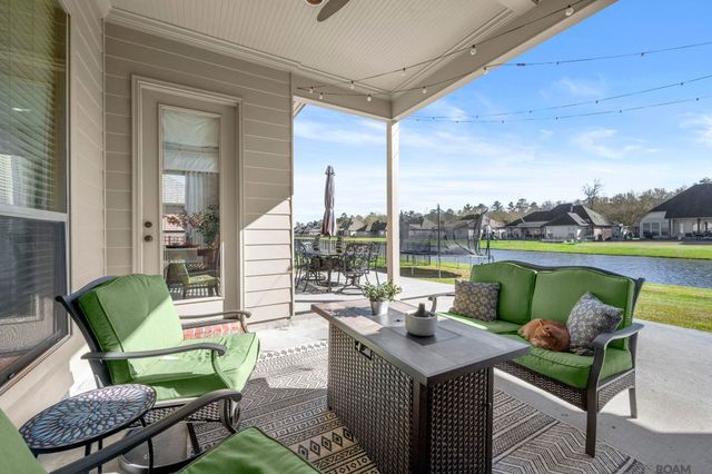 17048 Bentons Ferry Ave, Greenwell Springs, LA 70739