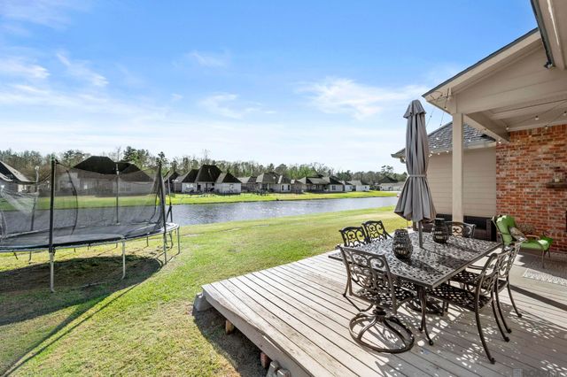 17048 Bentons Ferry Ave, Greenwell Springs, LA 70739