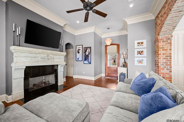 17048 Bentons Ferry Ave, Greenwell Springs, LA 70739