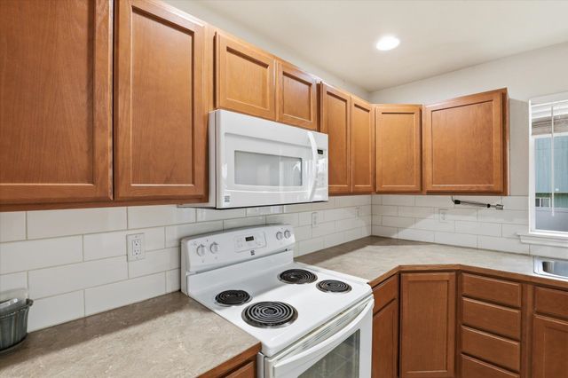 2015 N Bell Rd, Spokane Valley, WA 99016