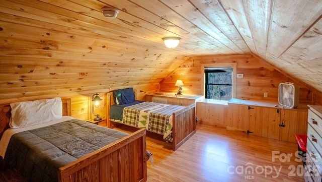 187 Gardeners Cove, Whittier, NC 28789