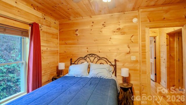 187 Gardeners Cove, Whittier, NC 28789