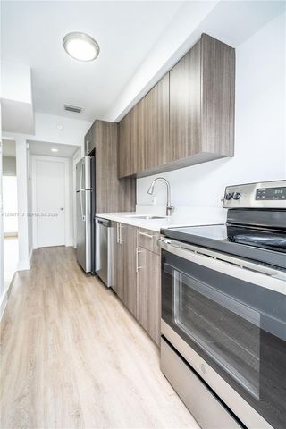 117 S Shore Drive 8, Miami Beach, FL 33141