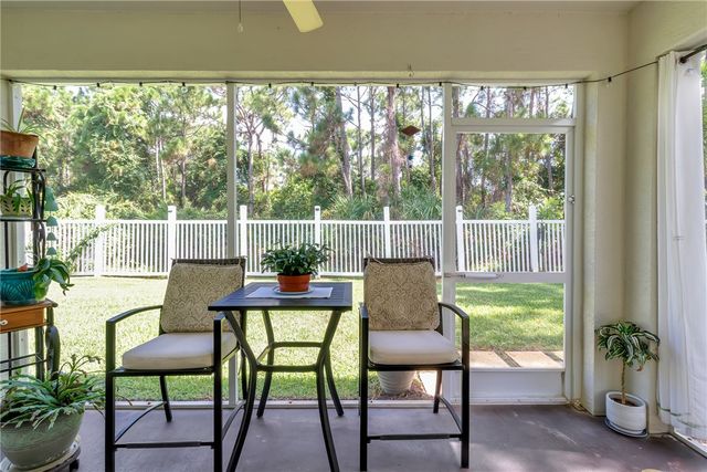 250 Briarcliff Circle, Sebastian, FL 32958